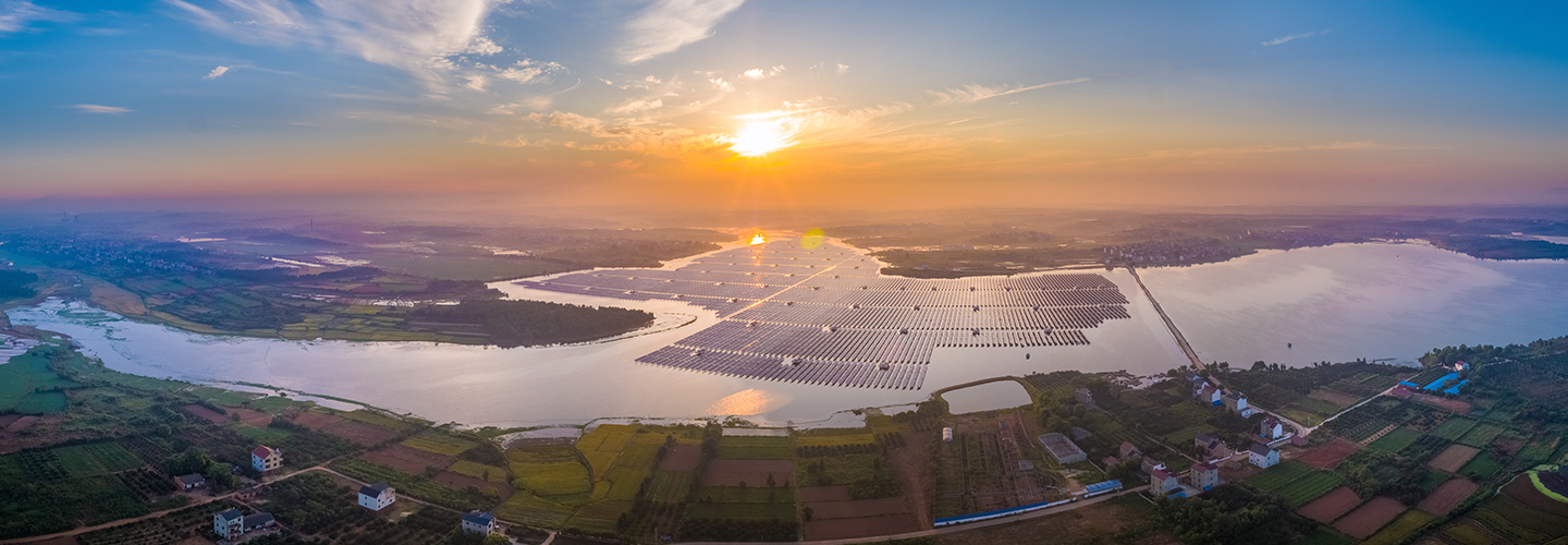 必赢科技江西鄱阳123.235MW “渔光互补”型光伏发电扶贫项目